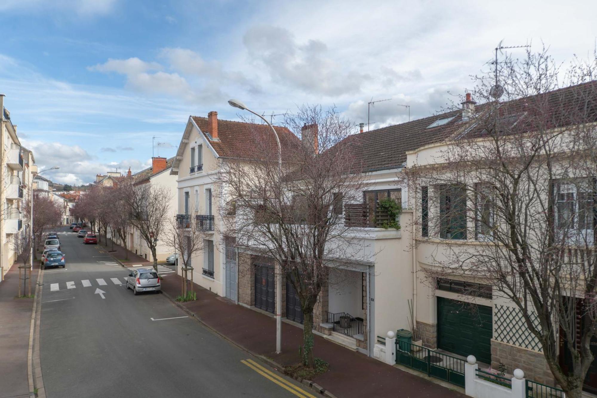 L'Eugene - Maison 3 Chambres Vichy Exterior photo
